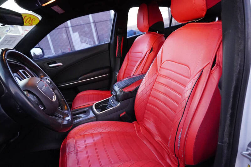 2015 Dodge Charger SE