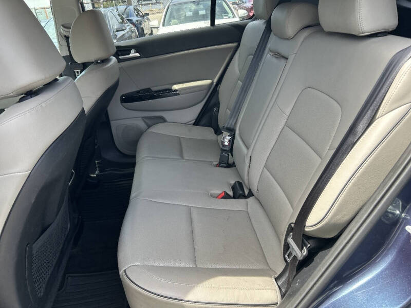 2021 Kia Sportage EX