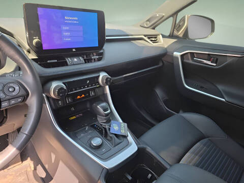 2024 Toyota RAV4 Hybrid XSE