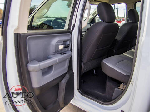 2024 RAM 1500 Classic SLT