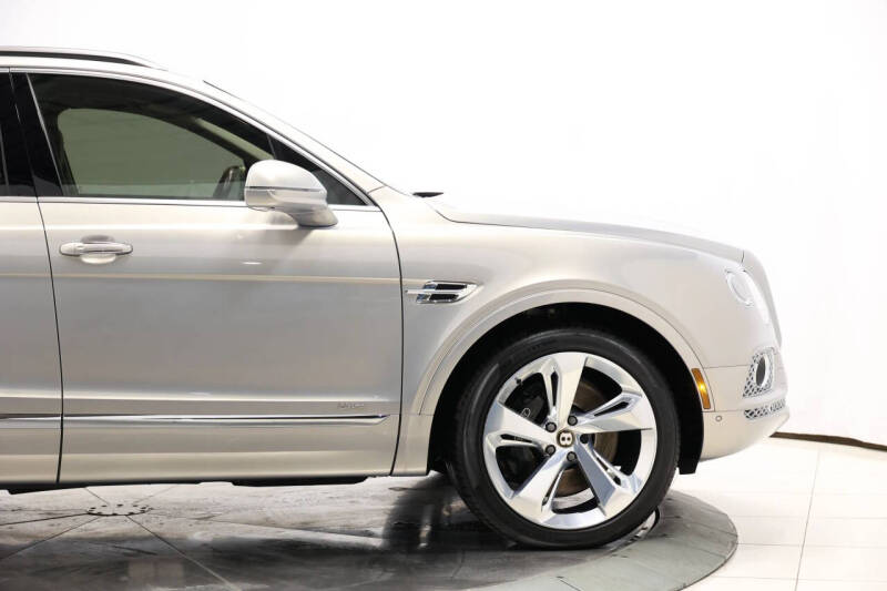 2020 Bentley Bentayga Hybrid