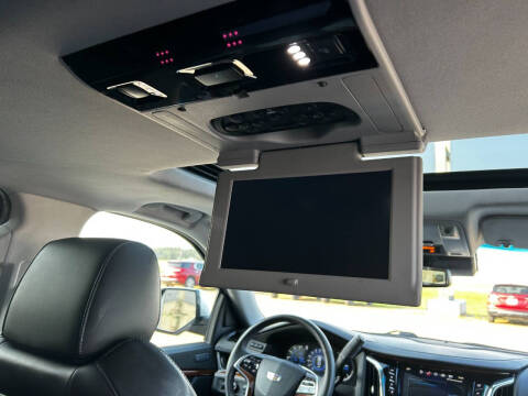 2018 Cadillac Escalade Luxury