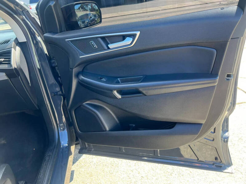 2021 Ford Edge