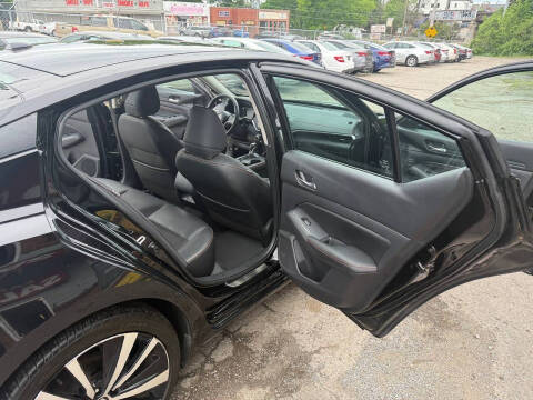 2019 Nissan Altima 2.0 SR