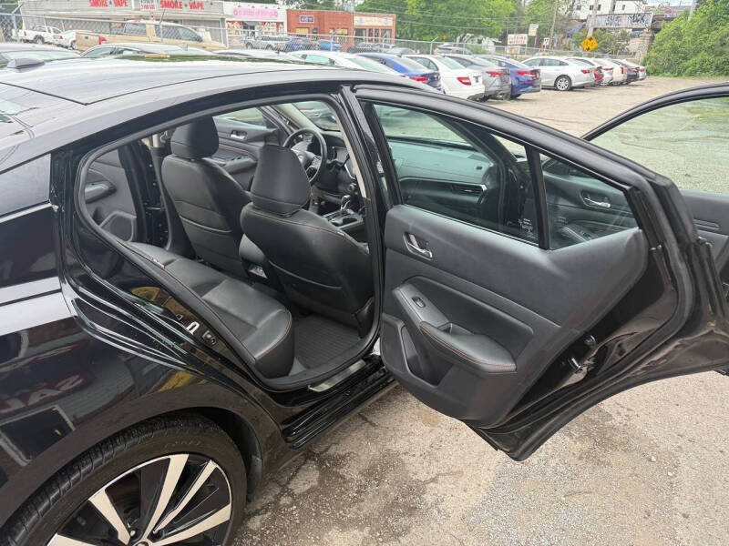 2019 Nissan Altima 2.0 SR