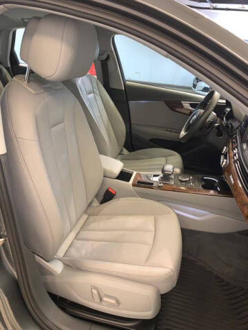 2019 Audi A4 quattro Premium 45 TFSI