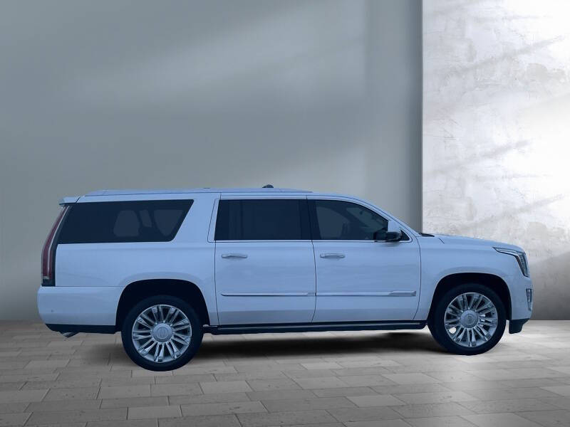 2018 Cadillac Escalade ESV Platinum