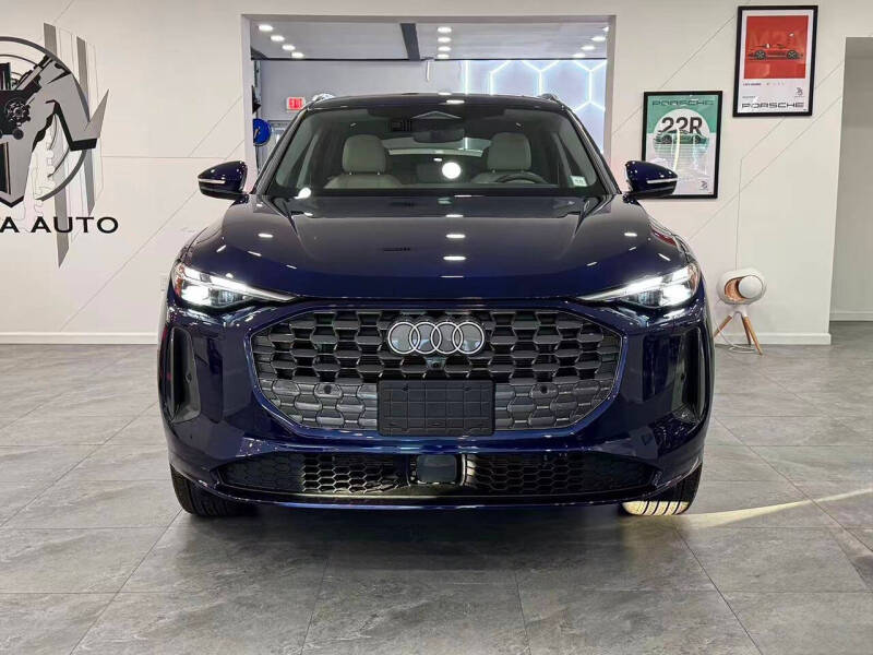 2025 Audi Q5 quattro Premium TFSI