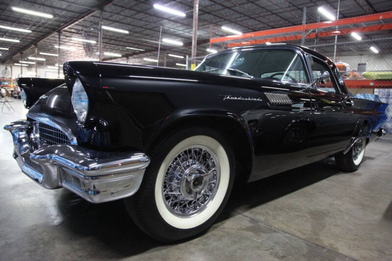 1957 Ford Thunderbird