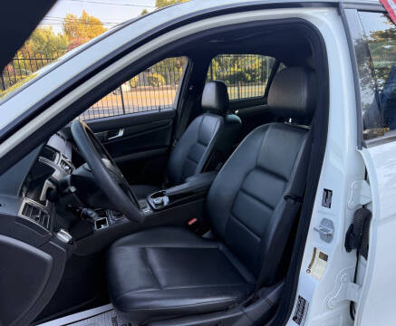 2010 Mercedes-Benz C-Class C 300 Luxury