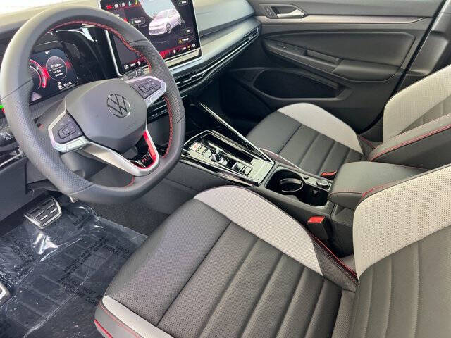 2026 Volkswagen Golf GTI Autobahn