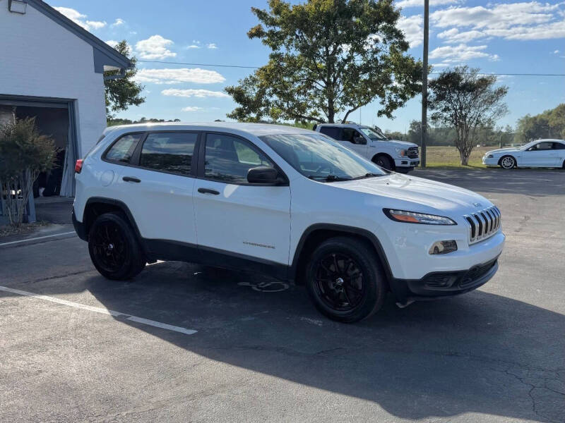 2017 Jeep Cherokee Sport