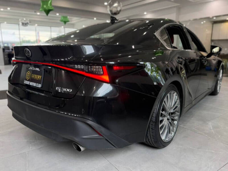 2023 Lexus IS 300