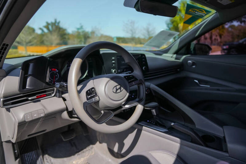 2022 Hyundai Elantra