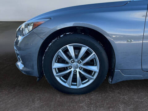 2014 Infiniti Q50 Premium