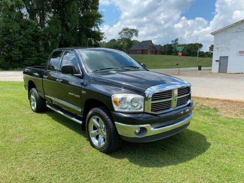 2007 Dodge Ram Pickup 1500 for sale at Tennessee Valley Wholesale Autos LLC in Huntsville AL