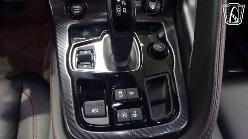 2016 Jaguar F-TYPE R