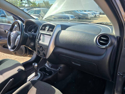 2019 Nissan Versa SV