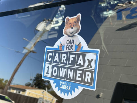 2017 Toyota Sienna XLE 8-Passenger