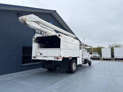 2000 Ford F-750