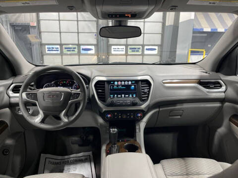 2017 GMC Acadia SLE-2