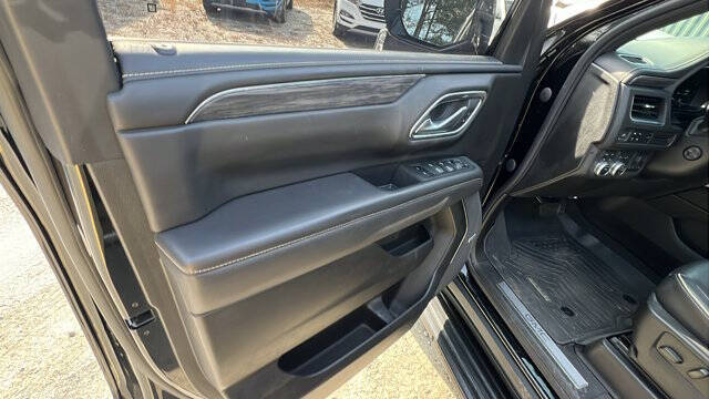 2022 GMC Yukon XL SLT