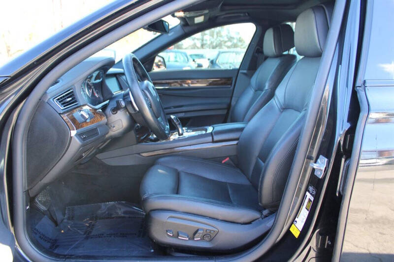 2013 BMW 7 Series 740Li