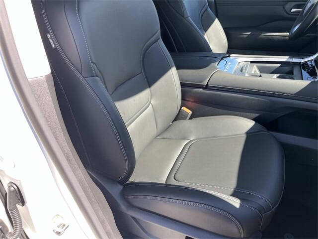 2026 Nissan Armada SV