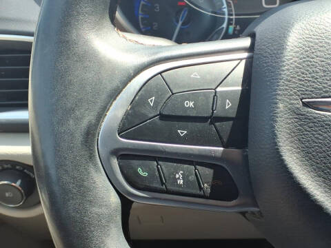 2017 Chrysler Pacifica Touring-L Plus