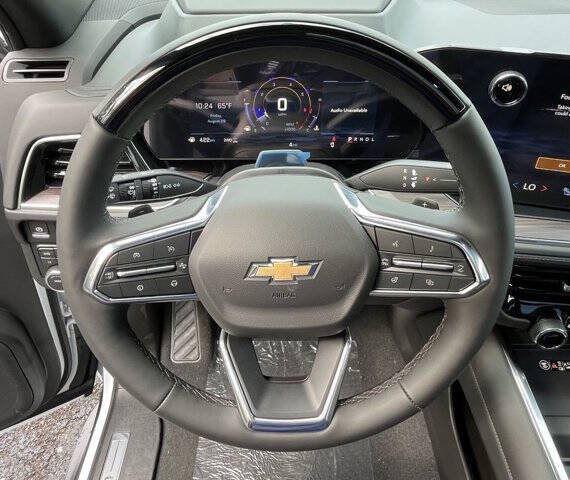 2025 Chevrolet Suburban LT