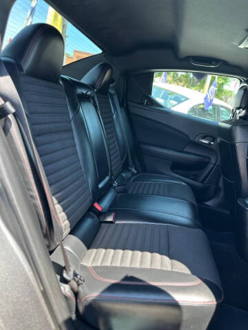 2013 Dodge Avenger R/T