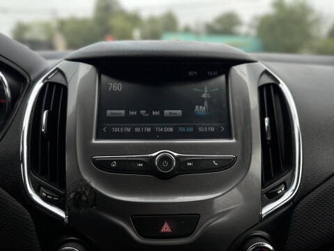2017 Chevrolet Cruze LT Auto