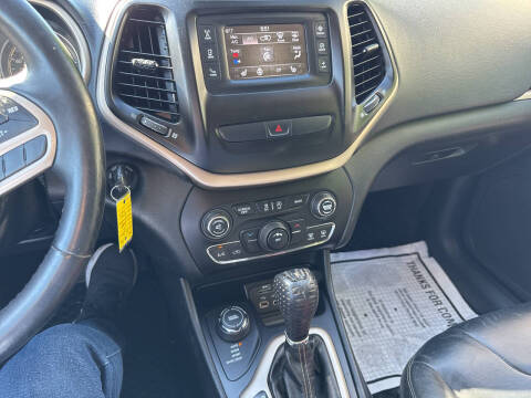2017 Jeep Cherokee Latitude
