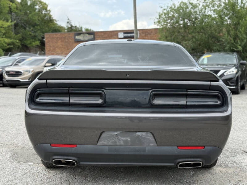 2020 Dodge Challenger SXT