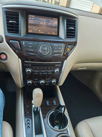 2014 Nissan Pathfinder SL