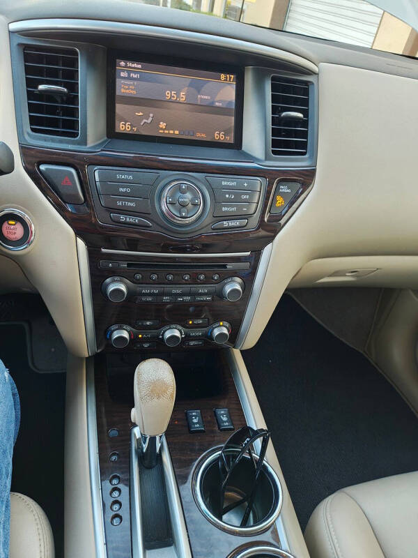 2014 Nissan Pathfinder SL