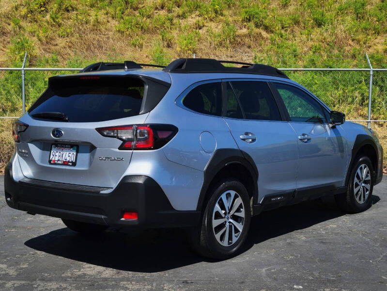2023 Subaru Outback Premium