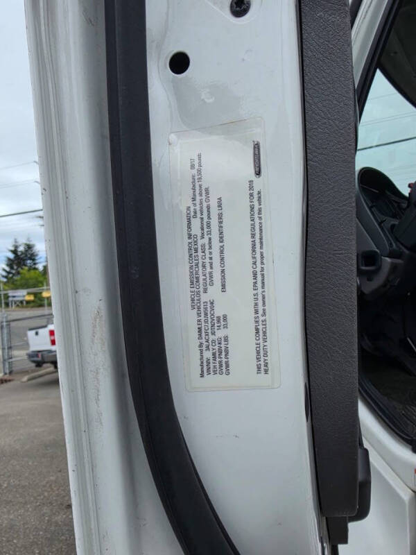 2018 Freightliner M2 106
