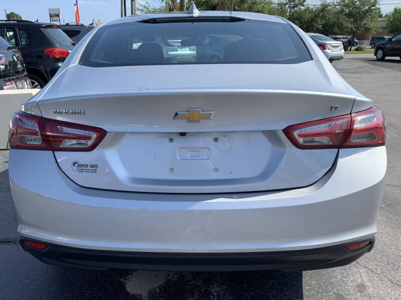 2022 Chevrolet Malibu 1LT photo 4