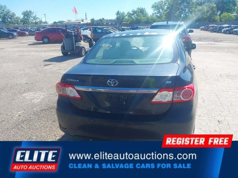 2013 Toyota Corolla LE