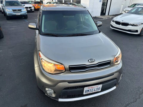 2018 Kia Soul +
