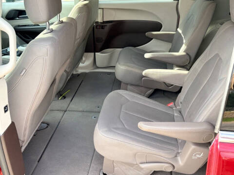 2017 Chrysler Pacifica Touring