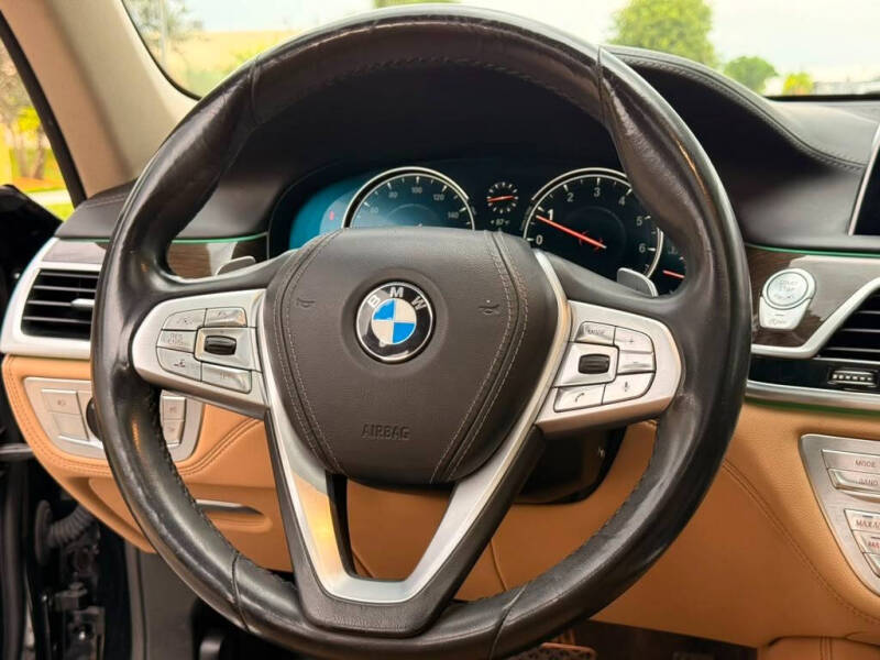 2017 BMW 7 Series 740i