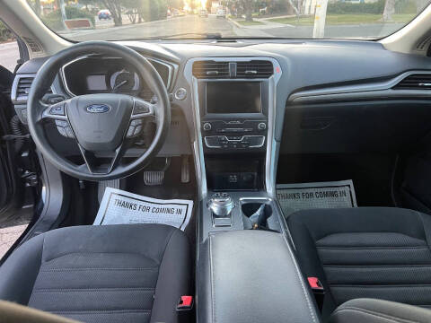 2019 Ford Fusion Hybrid SE