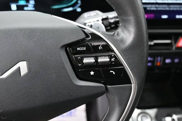 2023 Kia Niro SX Touring