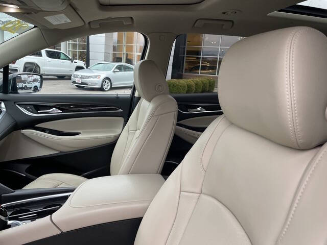 2020 Buick Enclave Essence