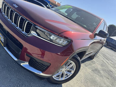 2023 Jeep Grand Cherokee L Laredo