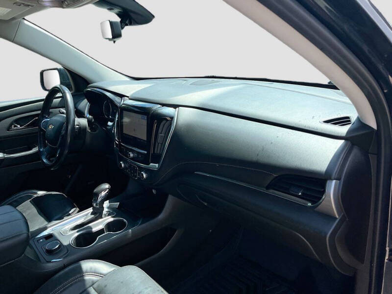 2021 Chevrolet Traverse LT Leather