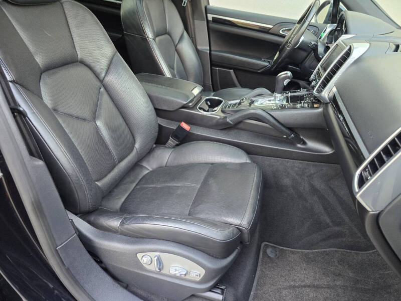 2013 Porsche Cayenne S