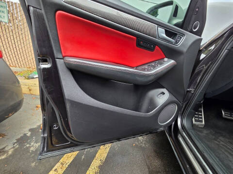2014 Audi SQ5 3.0T quattro Premium Plus